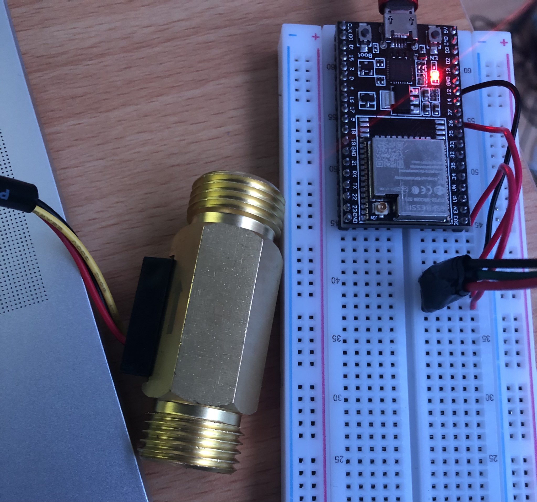 Water flow meter and ESP32